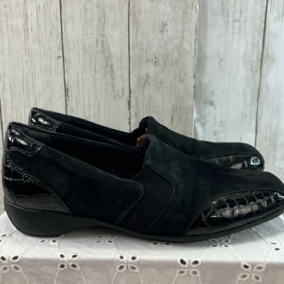 Clarks Shoes Womens 9 Black Leather Wedges Everyday Comfort Active Air, Office - Picture 16 of 16